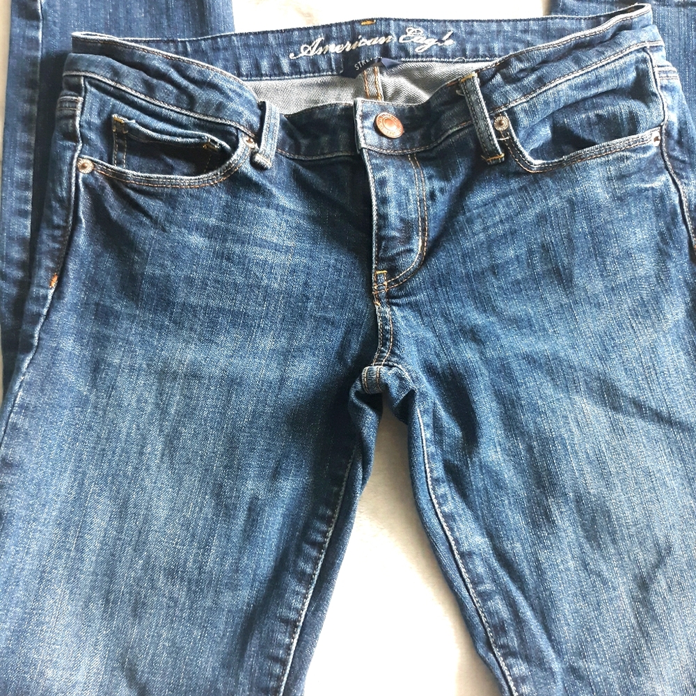 💕AMERICAN EAGLE JEANS💕